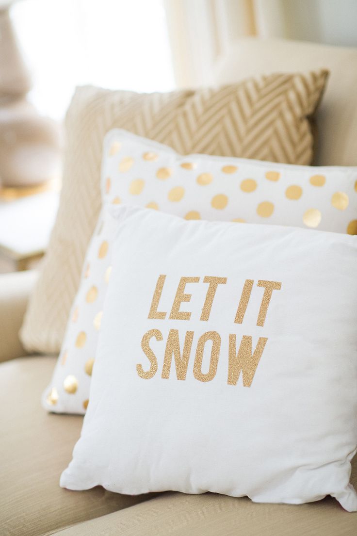 White and gold decorative pillows