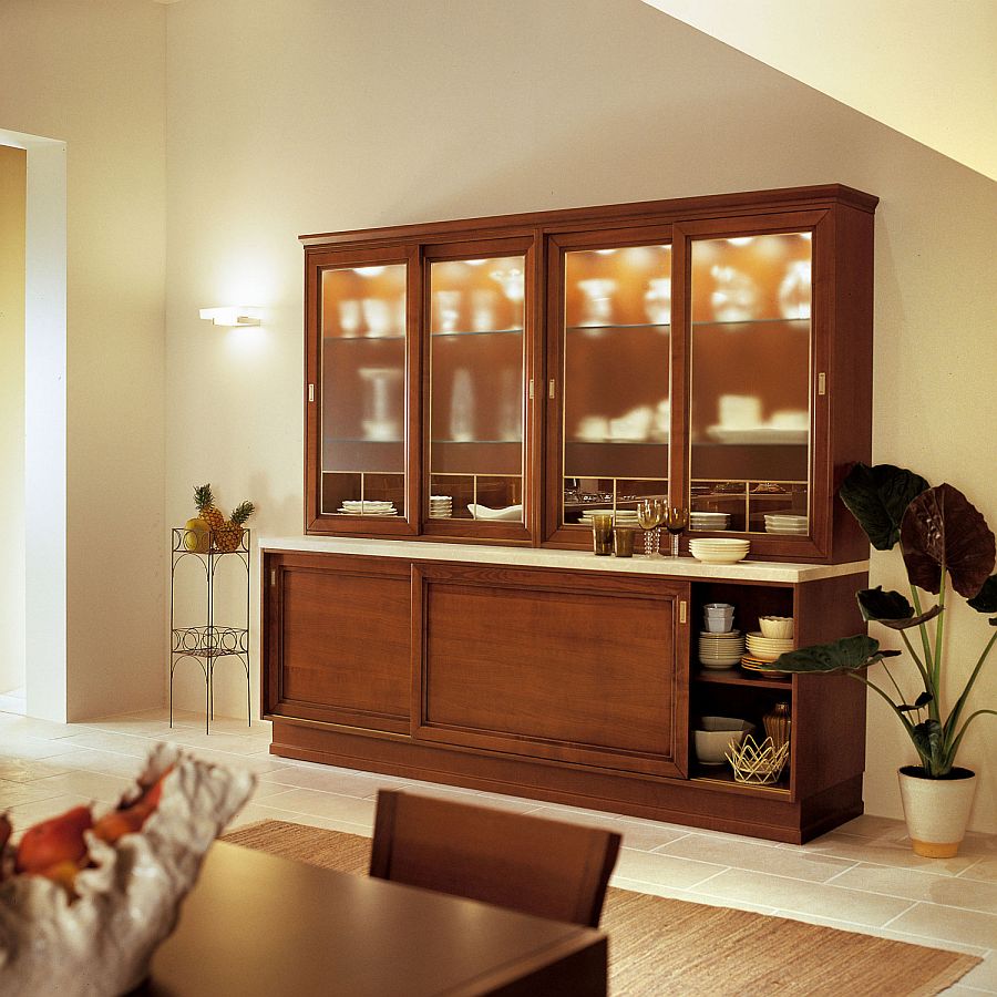 A perfect display and storage unit for the spacious modern kitchen