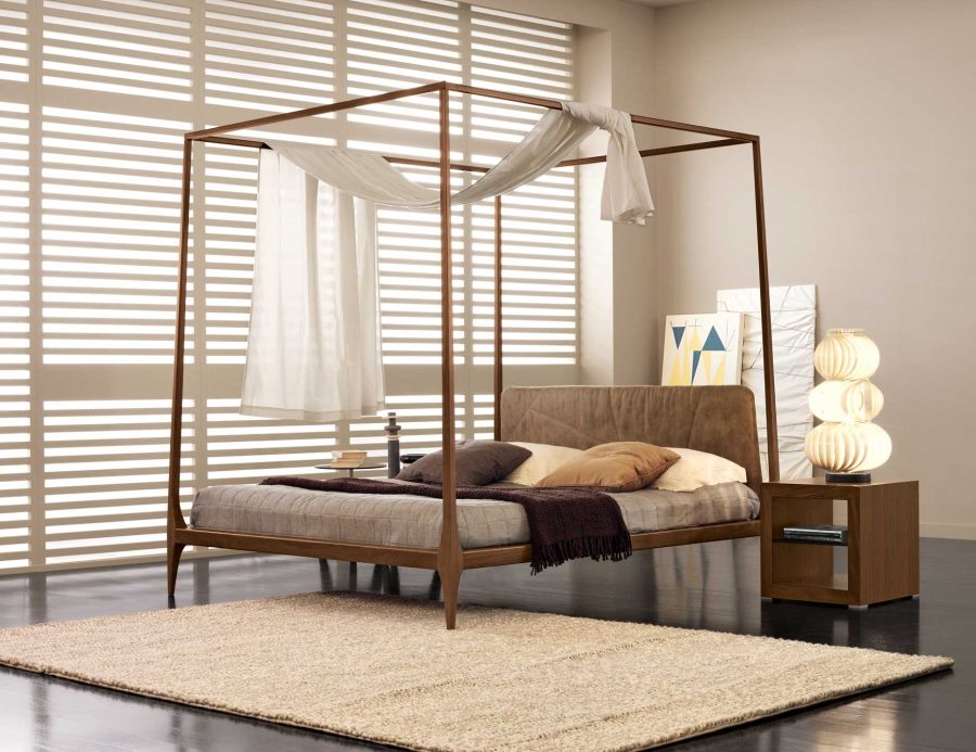 Canopy bed from Nella Vetrina