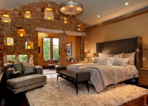 Classic-and-contemporary-styles-rolled-into-one-in-the-bedroom-217x155