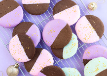 Color-dipped-gingerbread-cookies-from-Studio-DIY-217x155