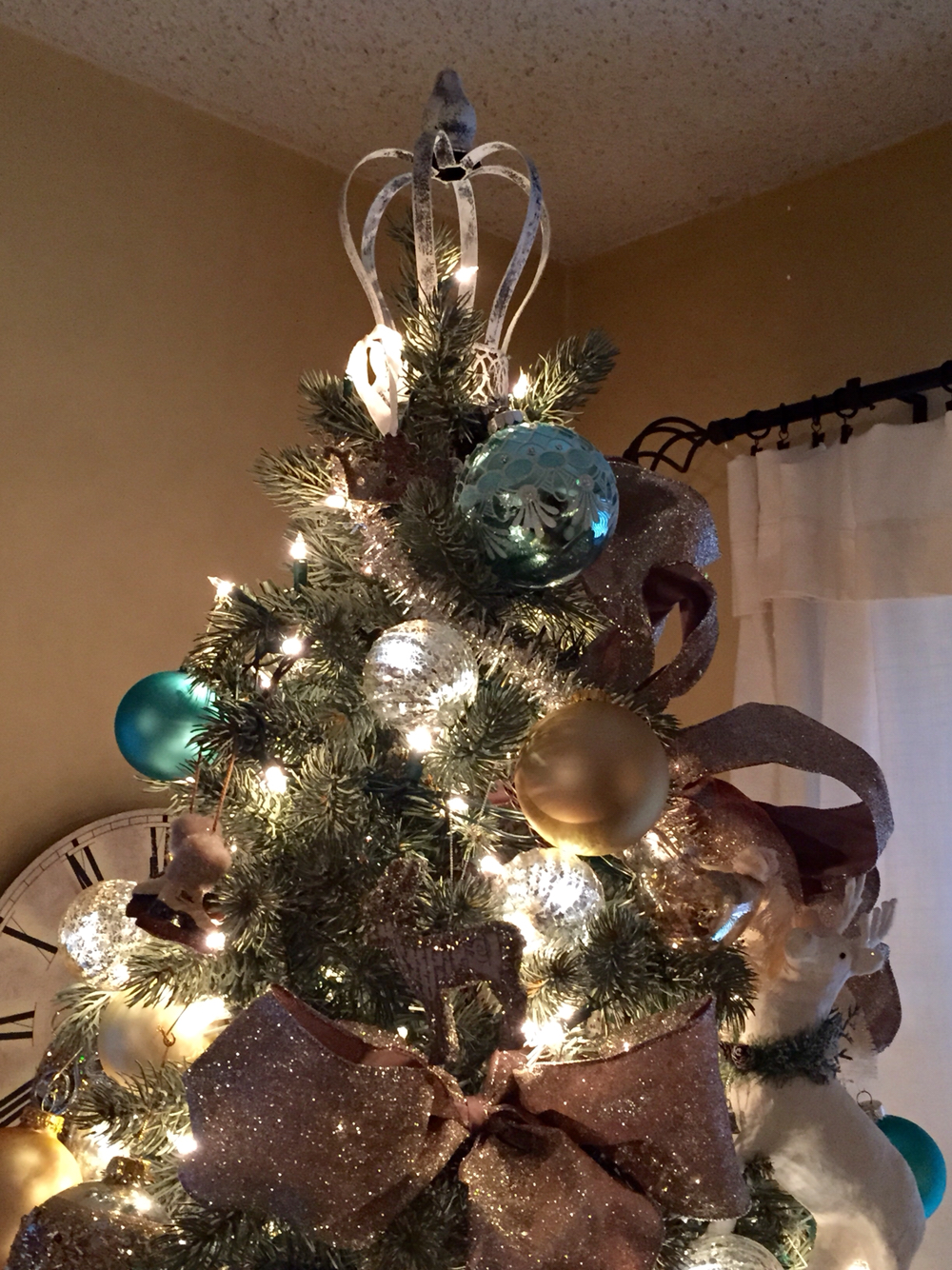 Crown on top of Christmas tree