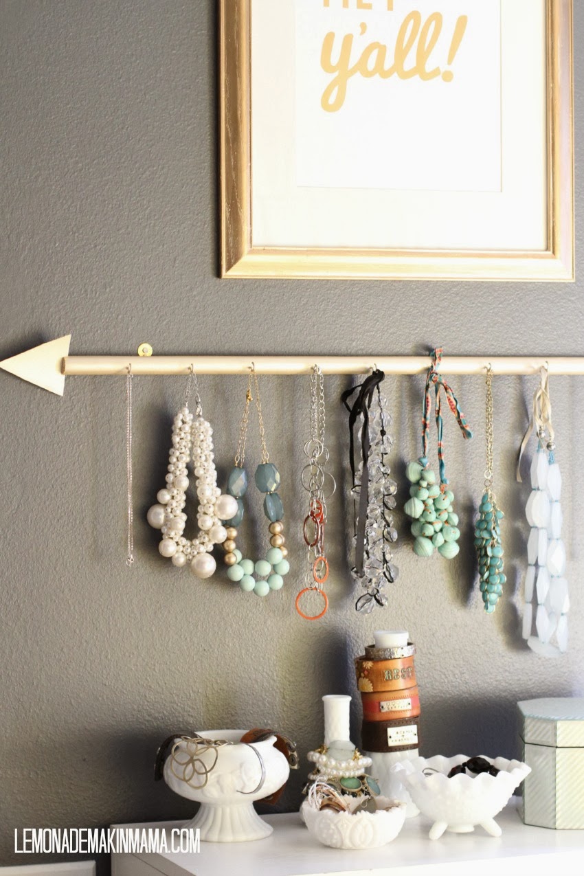 DIY golden arrow jewelry holder