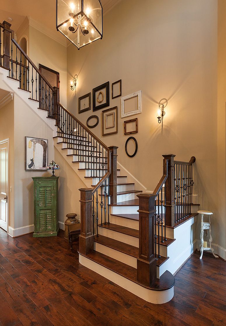 Decorate the staircase wall with some empty picture frames