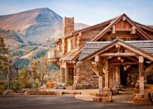 Exterior-of-the-mountain-home-fits-in-perfectly-with-the-majestic-backdrop-217x155