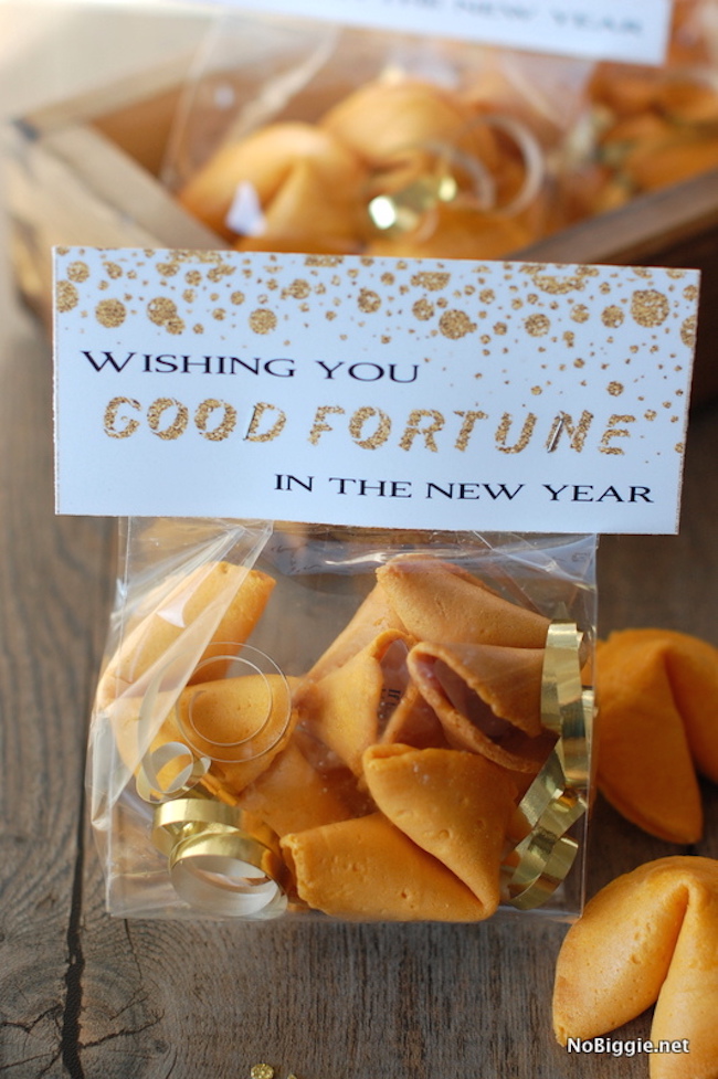 7 New Year's Eve Party Favor Ideas