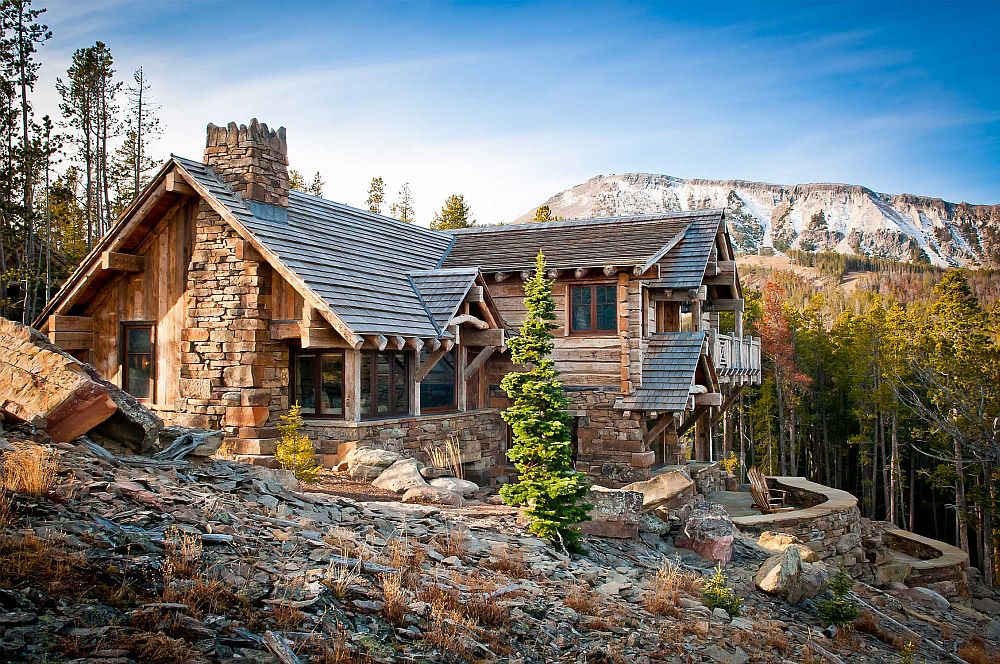 Dancing Hearts: Picture-Perfect Hillside Escape in Montana!