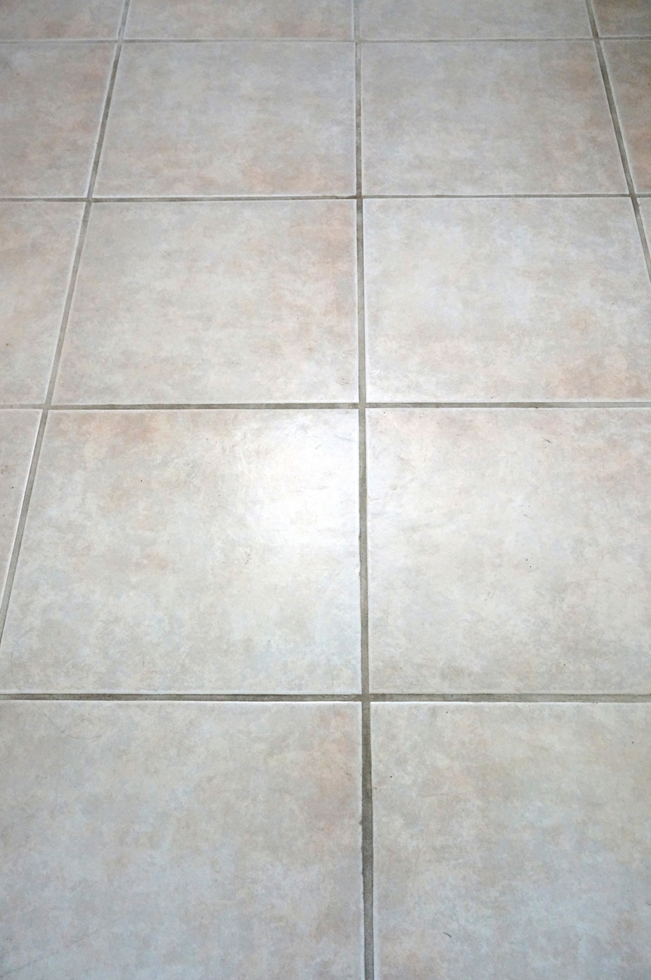 Does Cleaning Grout With Baking Soda And Vinegar Really Work