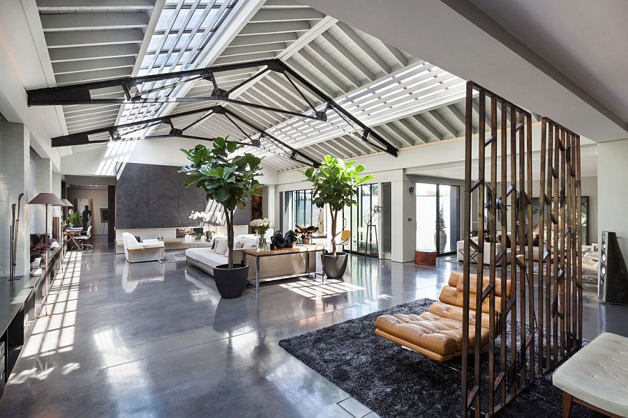 Old Warehouse in London Turned into Posh Urban Penthouse