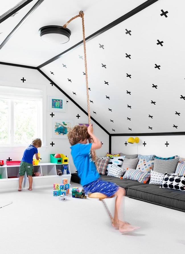 A Perfect Blend Combing the Playroom and Guestroom in Style