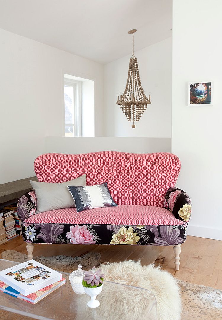 Shabby chic style and pink is a combination that never fails! [Design: The Cross Interior Design]