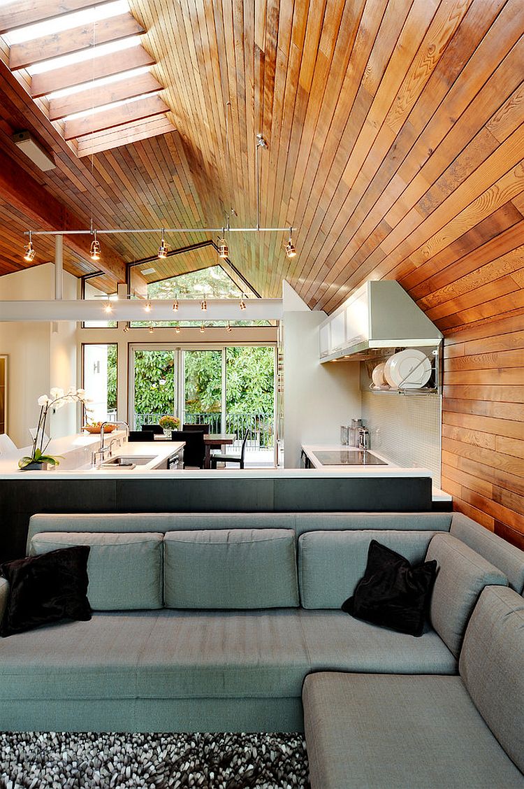Soaring vaulted ceilings create an appearance of continuity in design