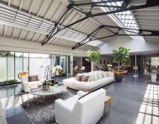 Talismanic Conversion: Dream Apartment in Revamped London Warehouse