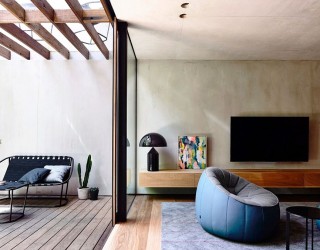 Light Wells and Garden Features Transform Urbane Aussie Home