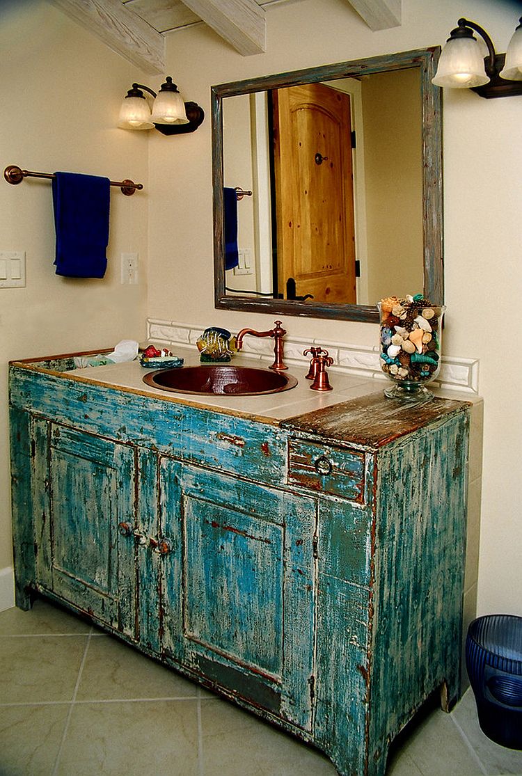 Vanity that epitomizes the beauty of shabby chic style [Design: Cypress Building Contractors]