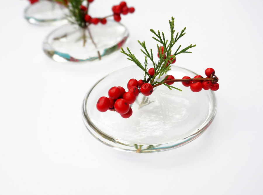 sleek holiday centerpiece