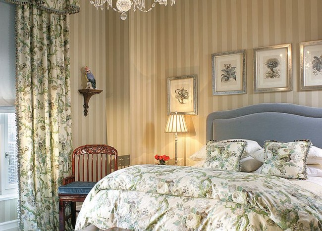 25 Victorian Bedrooms Ranging from Classic to Modern - BeD Skirt Antique Chest AnD Lighting Usher In OlD WorlD Charm 650x467