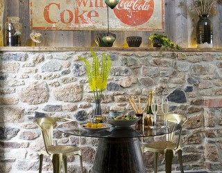 Fitting in with Every Style: Gorgeous Dining Rooms with Stone Walls