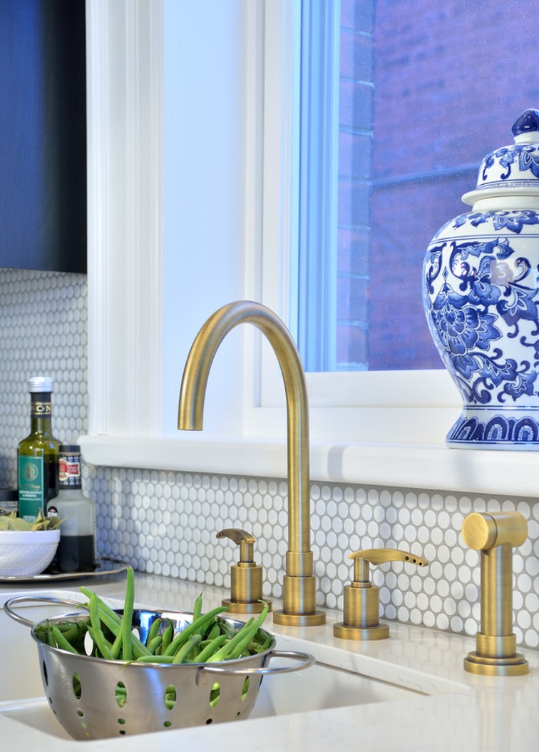 Kitchen with a penny tile backsplash