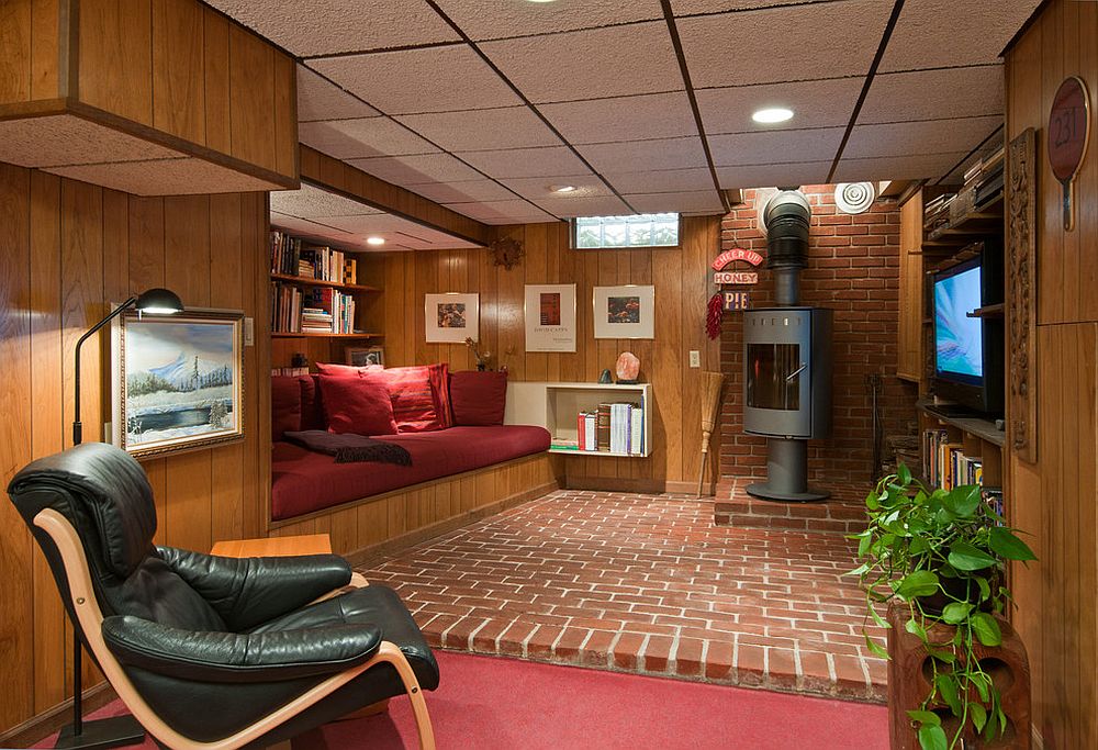 Midcentury basement with built-in reading nook