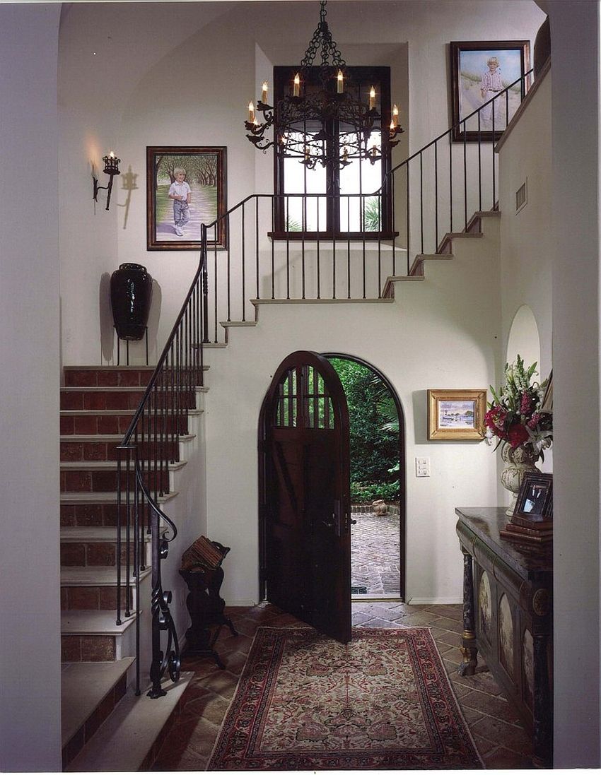 Mediterranean Entry Ideas An Air Of Timeless Majesty