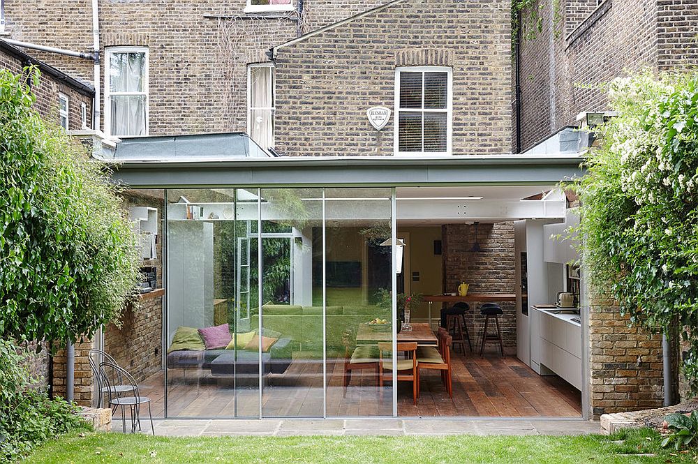 Polycarbonate and glass modern extension of classic London home