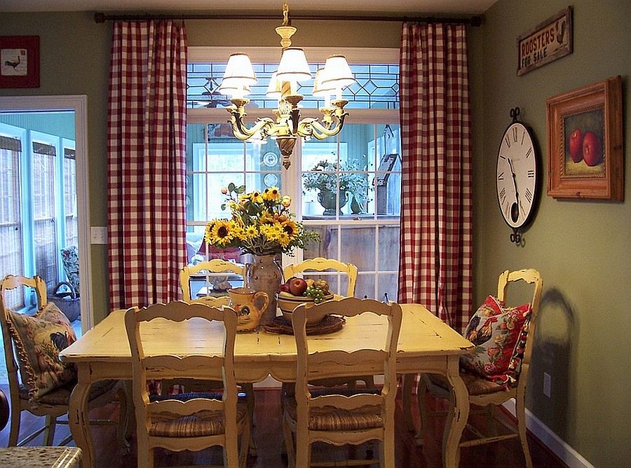 Red and green in the dining room works all year long [From: Savvy Southern Style]