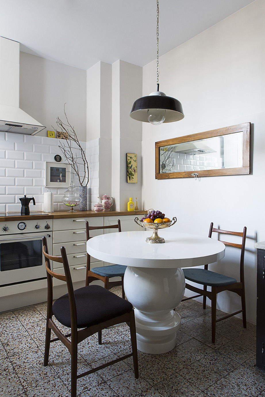 Tile backsplash in a modern eclectic kichen