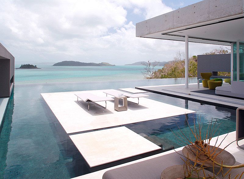 Amazing Hamilton Island home with a mesmerizing view of the ocean and Great Barrier Reef