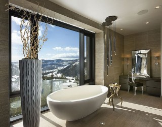 Framed to Perfection: 15 Bathrooms with Majestic Mountain Views