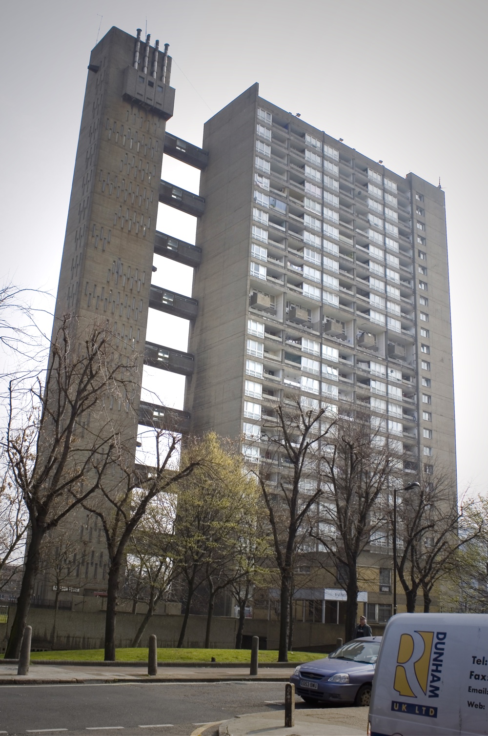 Balfron Tower by by Graeme Maclean