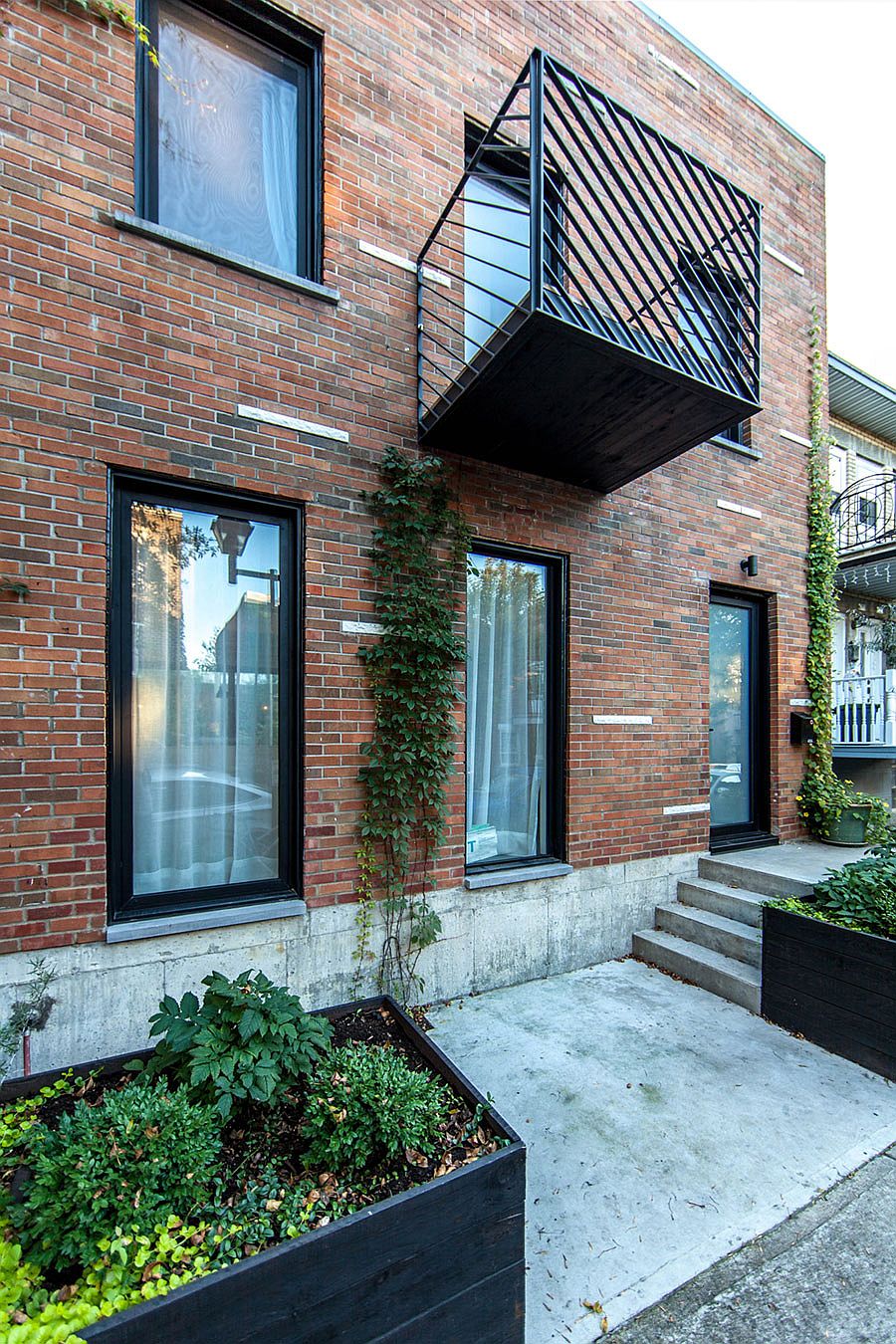 Brick extreior of the private family home in Montreal