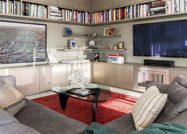 10 Rooms with Corner Shelving