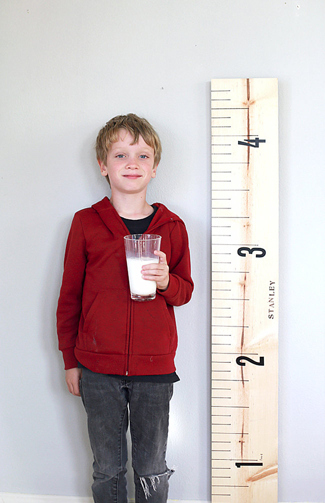 DIY ruler growth chart from Say Yes
