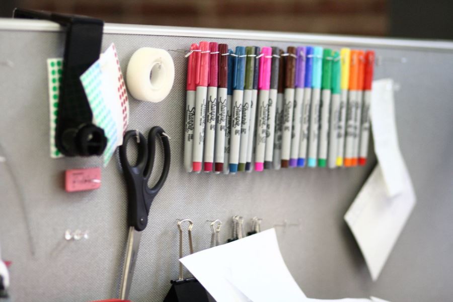 DIY Cubicle Organization