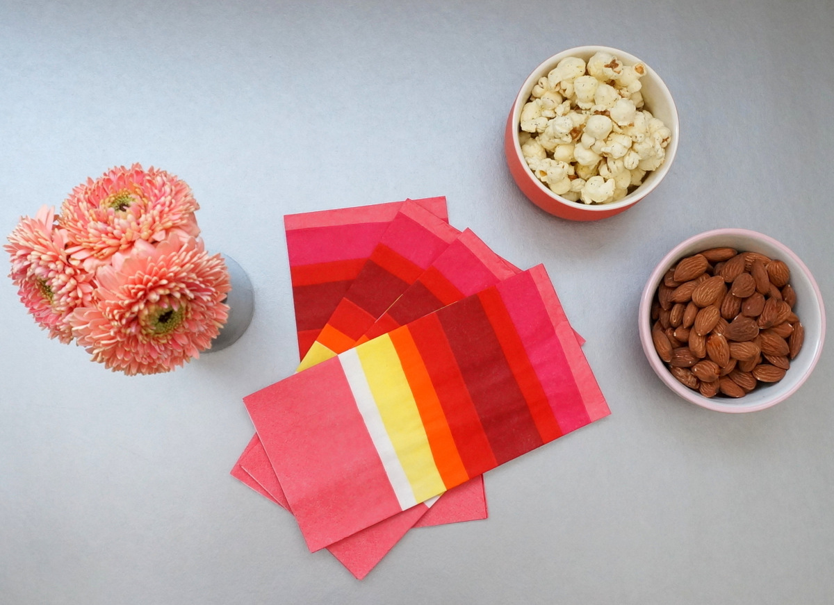 Modern Valentine's Day table