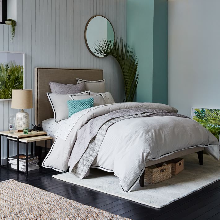 Painted accents in a soothing bedroom