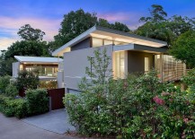 Single-storey-facade-of-the-private-Wahroonga-House-in-Sydney-217x155