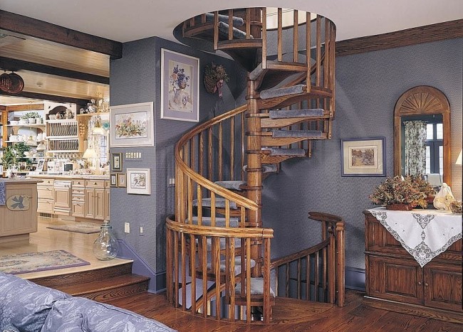 Space Around The Spiral Oak Staircase Defines Its Style 650x467 