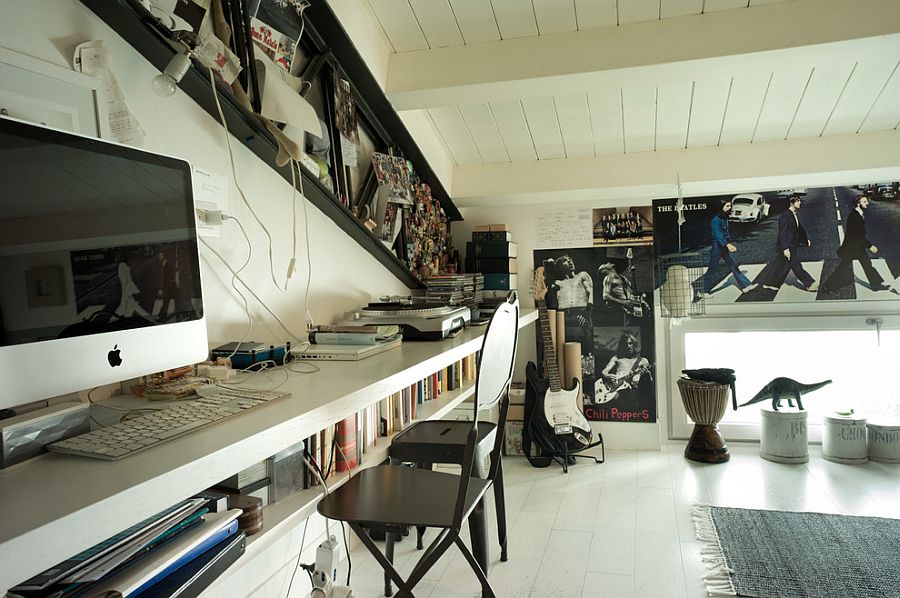 Structural beam in the attic turned into a shabby display board! [Design: Ilaria Pagnan]