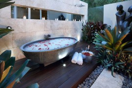 Take the bathroom into the secluded backyard 270x180 Top Bathroom Trends Set to Make a Big Splash in the Seasons Ahead