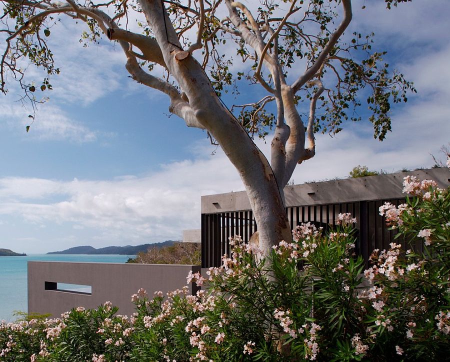 View of the contemporary oceanside home Azuris