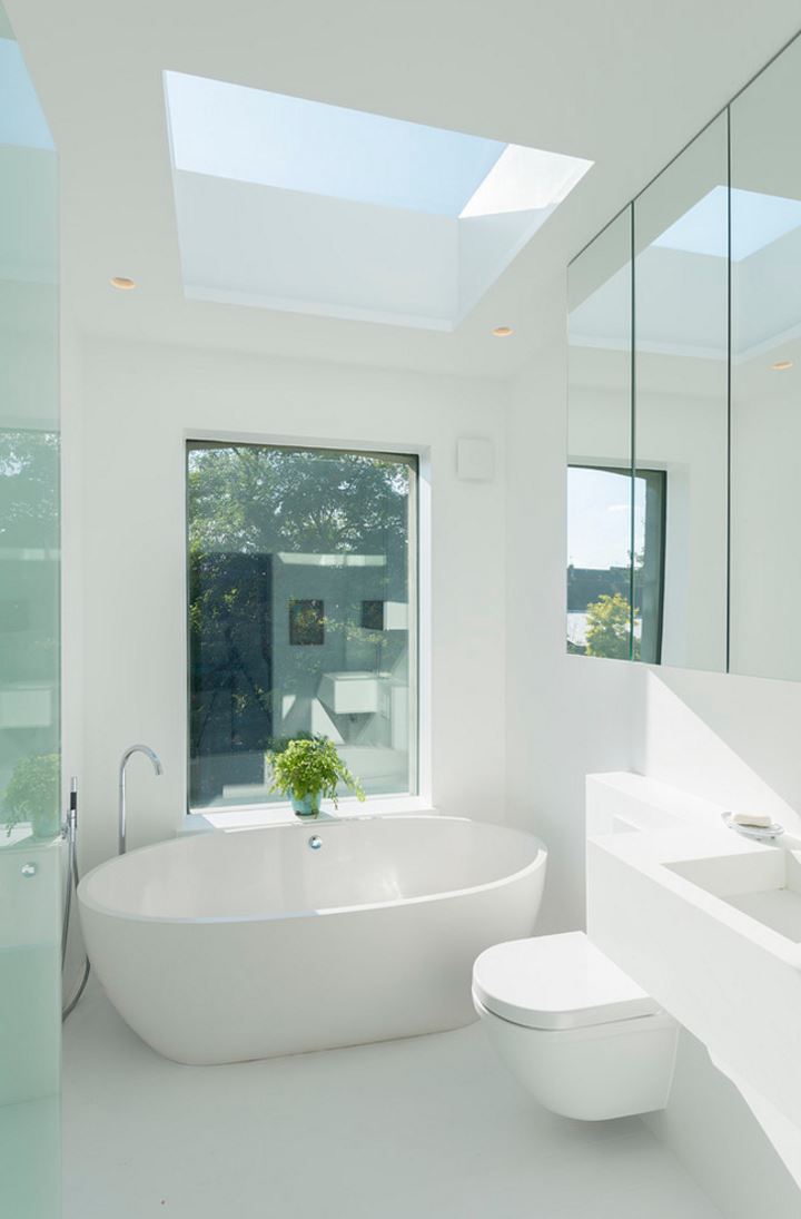 White bathroom with a crisp feel