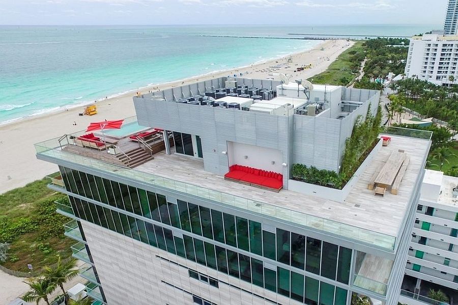 Aerial view of the astonishing penthouse in Miami