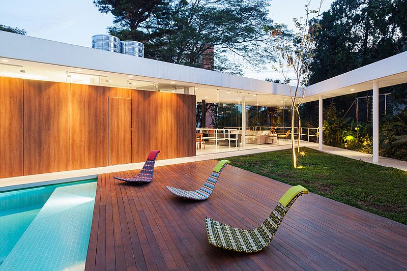 Contemporary poolside retreat with fabulous lighting