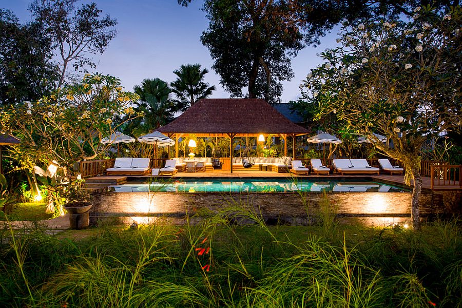 Create a stunning tropical retreat in your backyard [Design: 4 CORNERS: International Design Concepts]