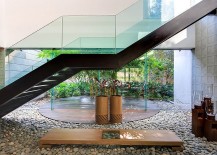 Design-of-the-staircase-allows-it-to-become-a-part-of-the-landscape-around-the-house-217x155