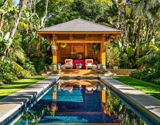 Backyard Paradise: 25 Spectacular Tropical Pool Landscaping Ideas