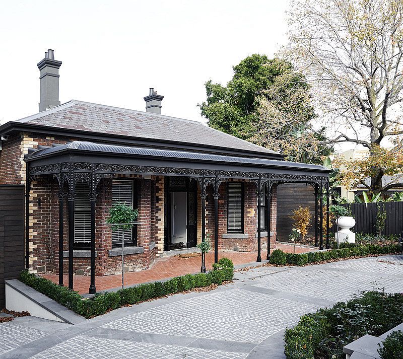Heritage street facade of the Victorian home is left iunchaged despite the modern makeover