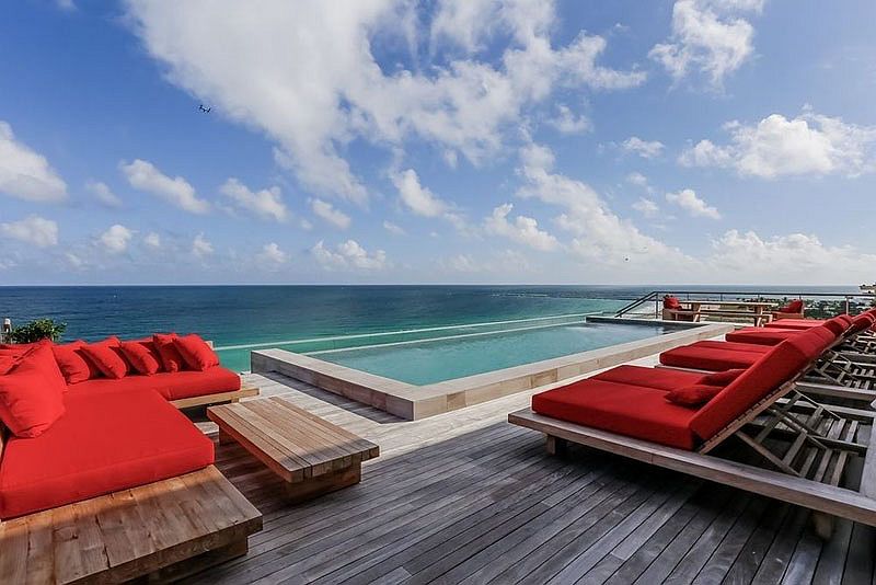 Lavish private rooftop deck with ocean views at the Miami penthouse